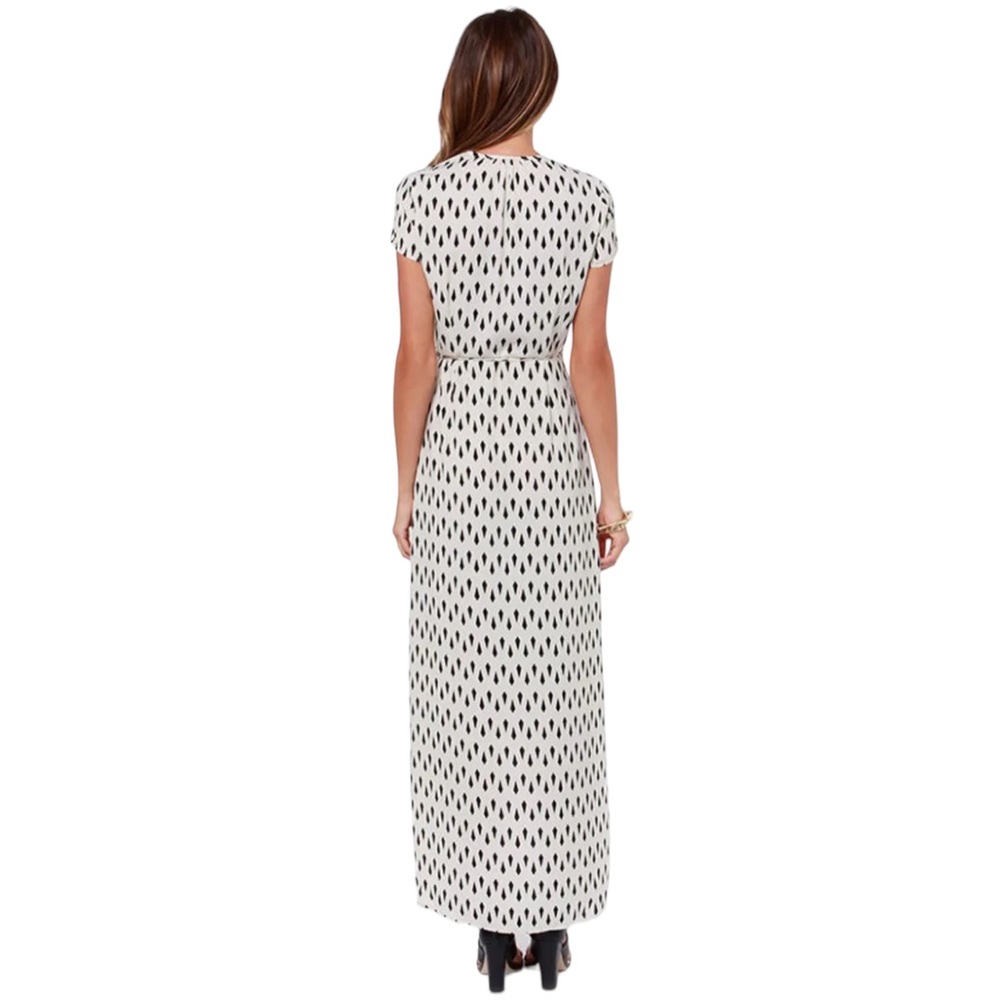 Lulu's Women's cream diamond print Short sleeve wrap maxi dress, Sz XS - Picture 12 of 16